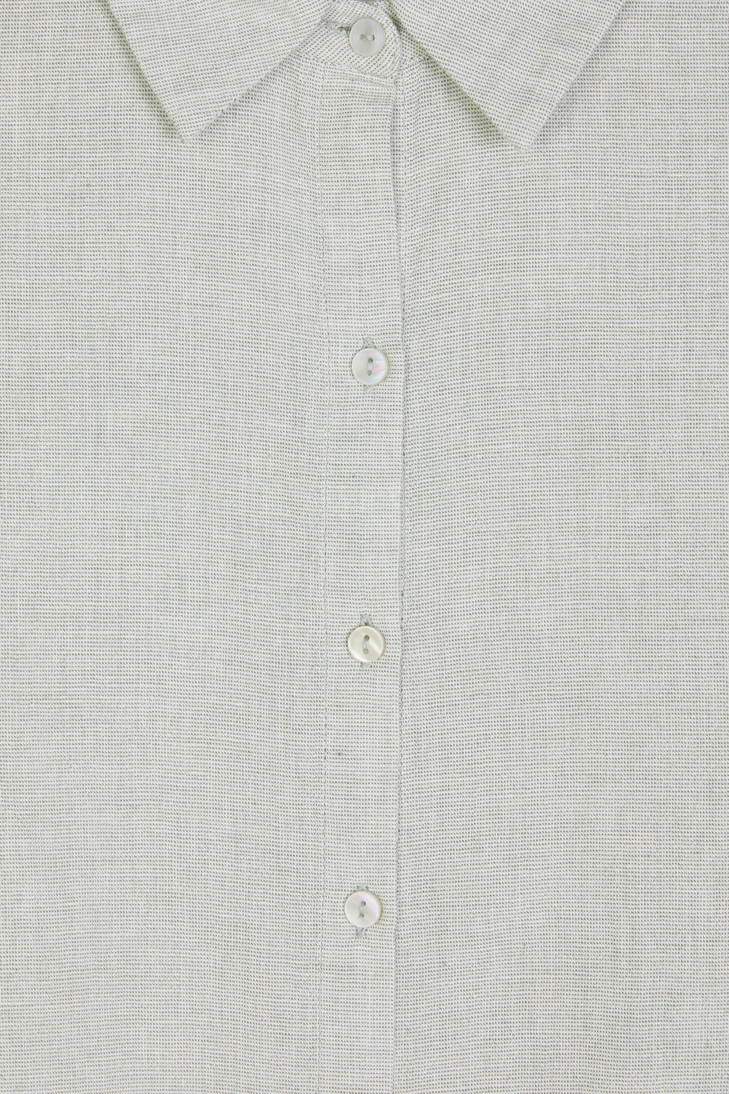 LOOSE BUTTON UP SHIRT
