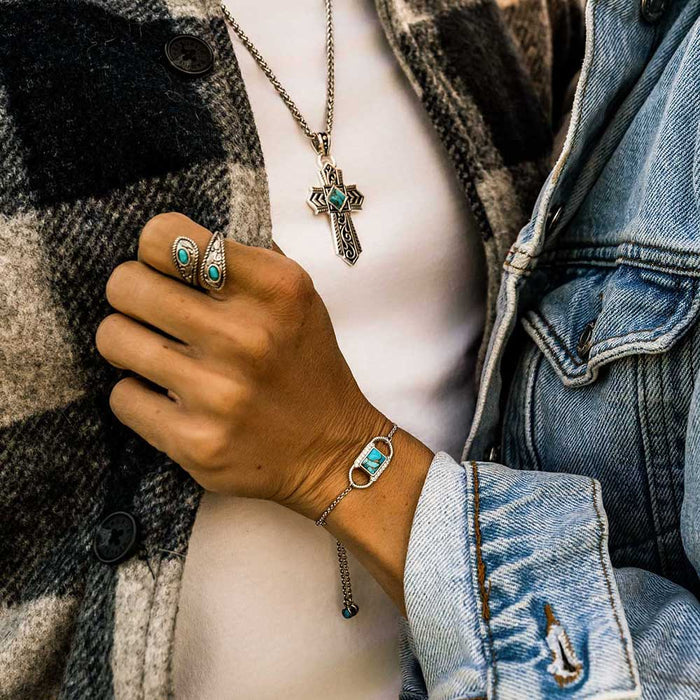 Montana Silversmiths Turquoise Glam Adjustable Bracelet BC6372