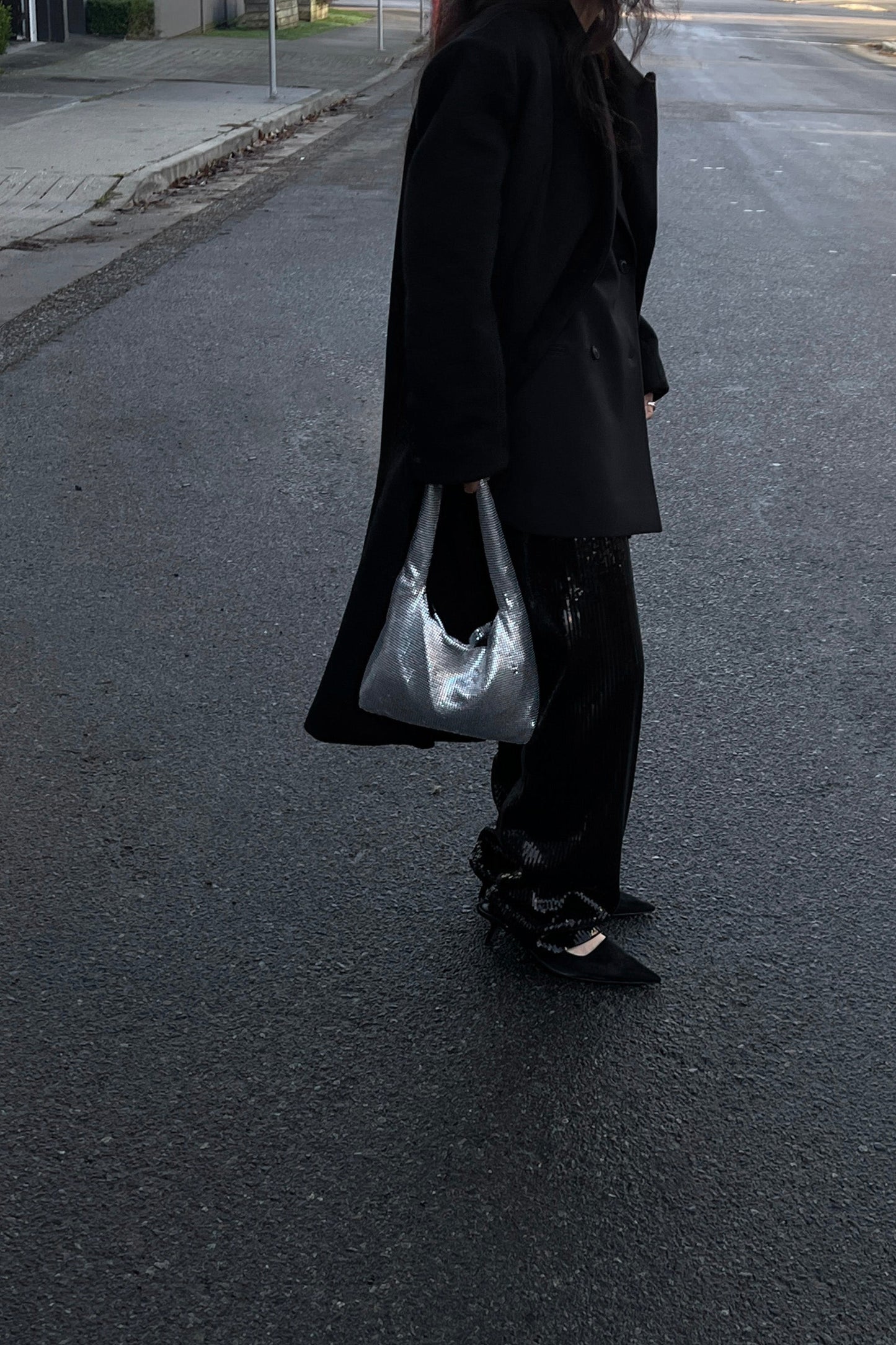 METAL KNIT SHOULDER BAG