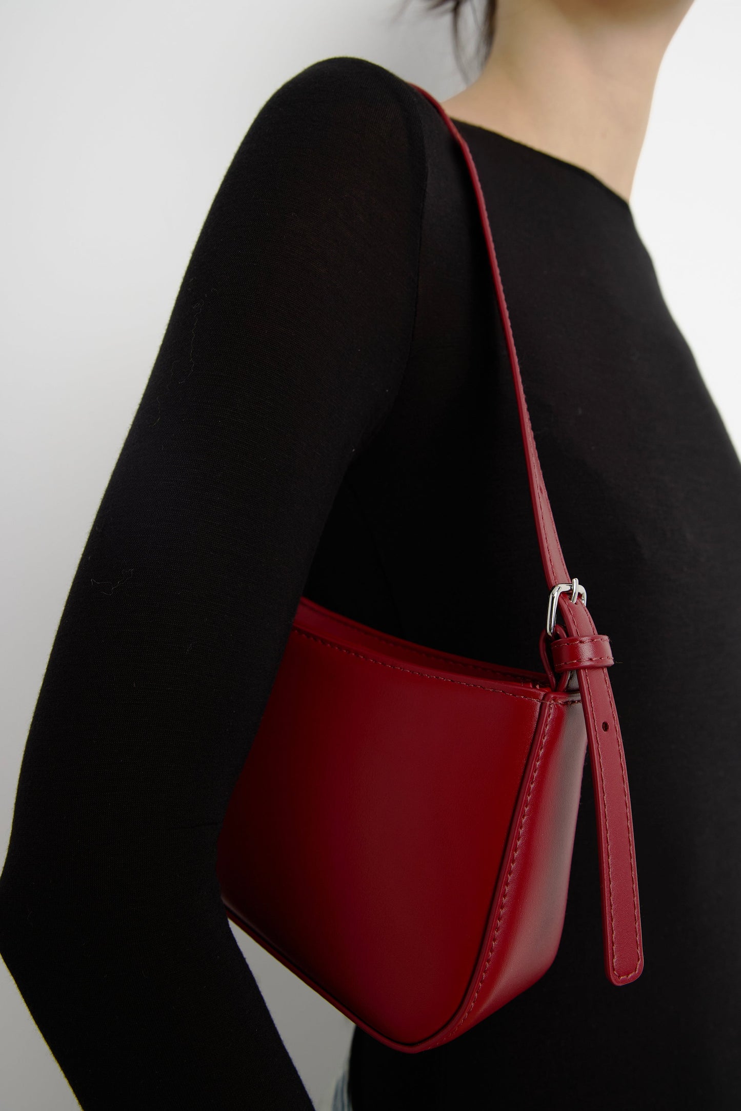 MINIMAL SHOULDER BAG