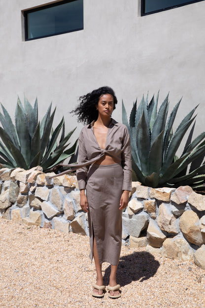 LINEN BLEND FRONT TIE SHIRT