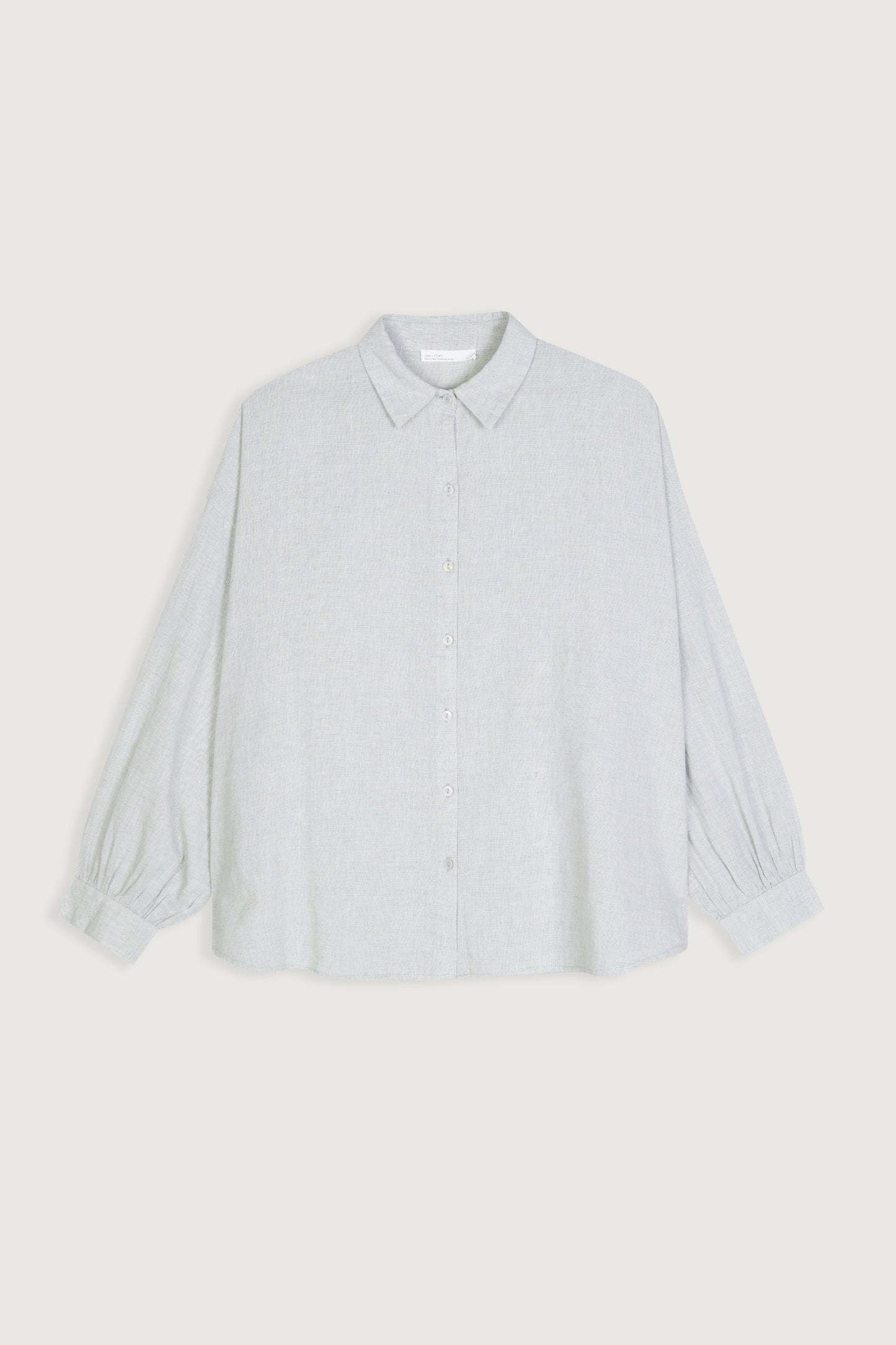 LOOSE BUTTON UP SHIRT