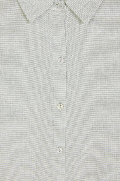 LOOSE BUTTON UP SHIRT