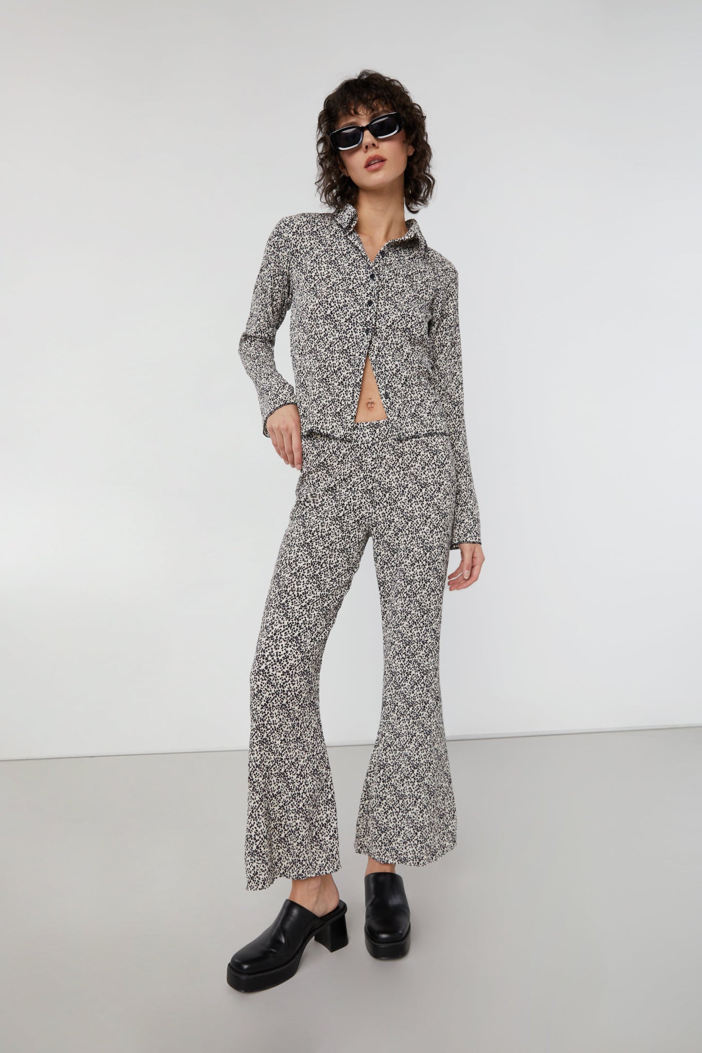 FLORAL PLEATED SHIRT