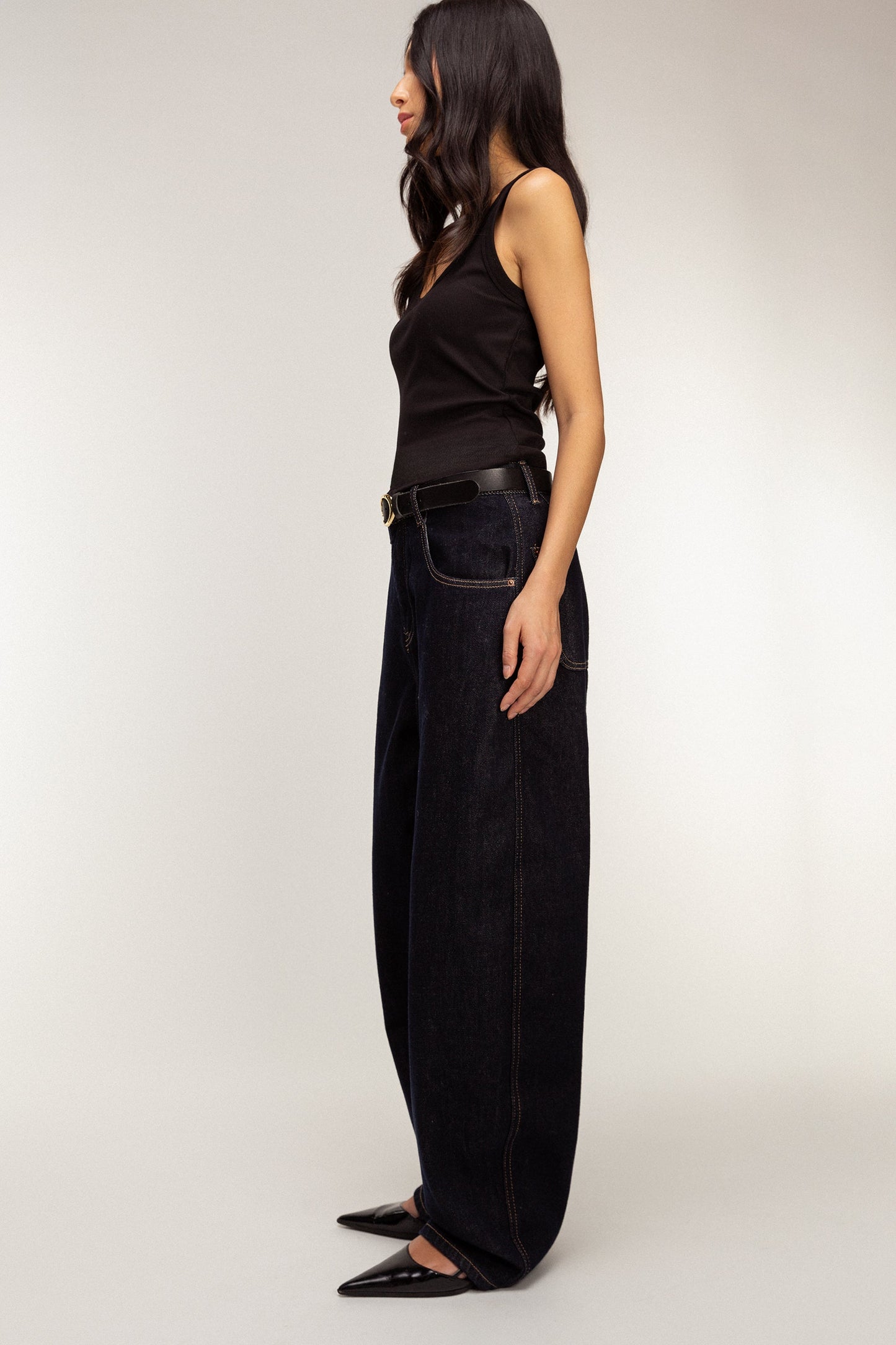 DARK WASH BARREL JEANS