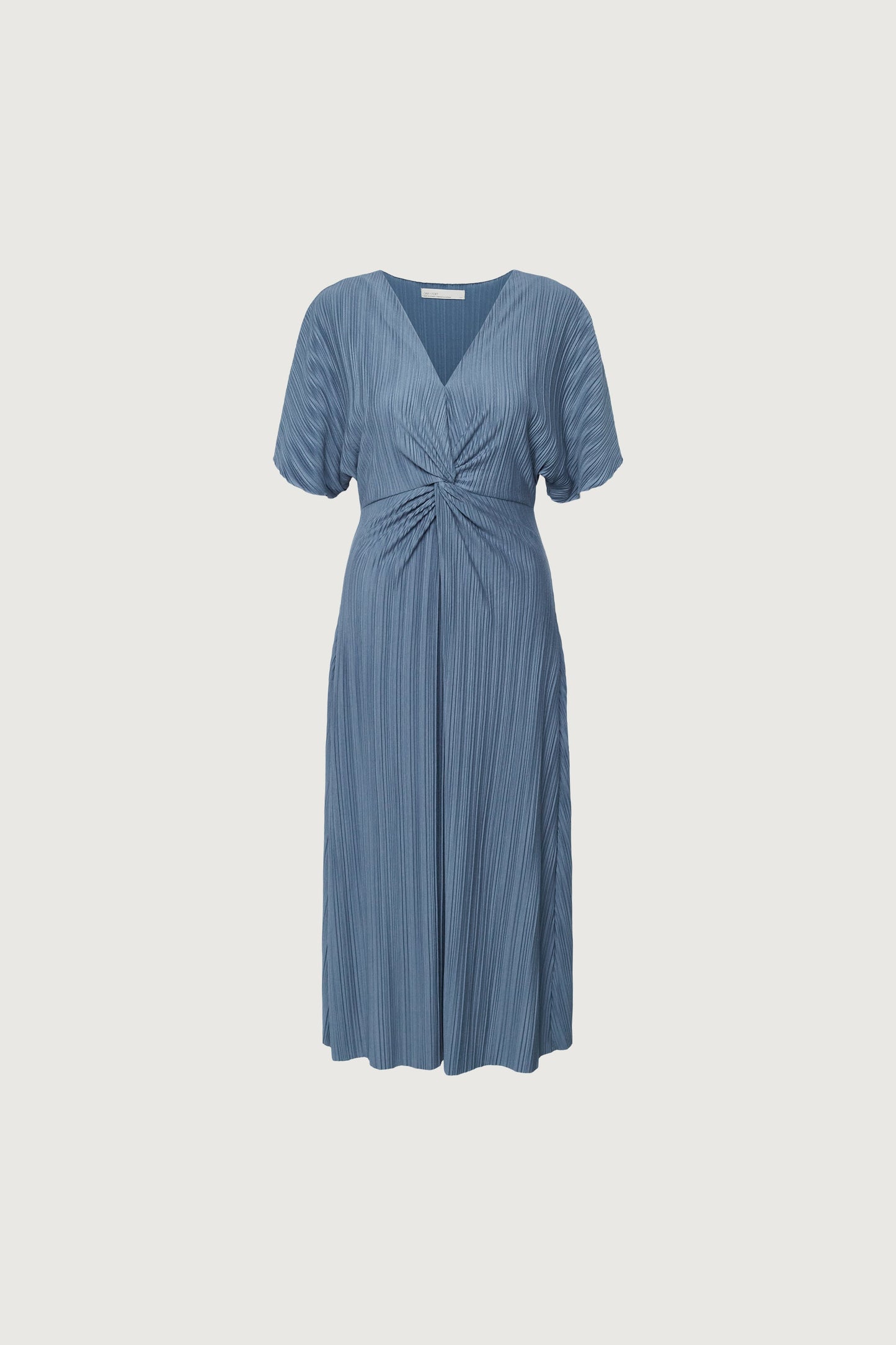 FRONT KNOT PLEATED MIDI DRESS
