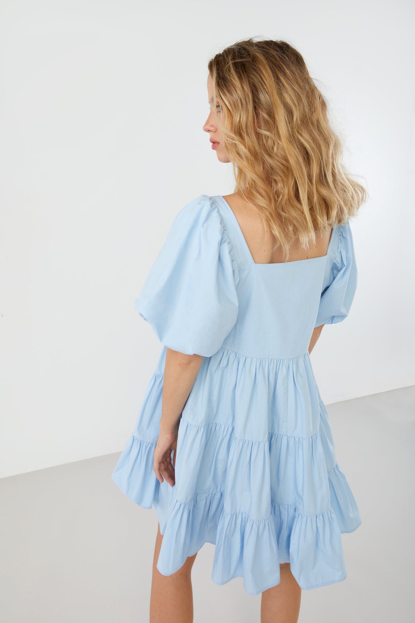 PUFF SLEEVE DRESS