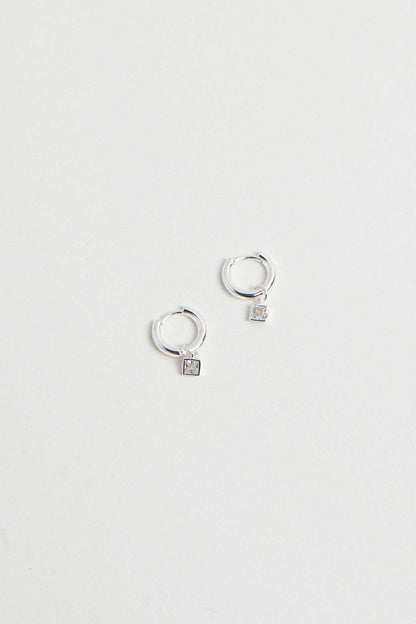 HOOP WITH GEM DROP