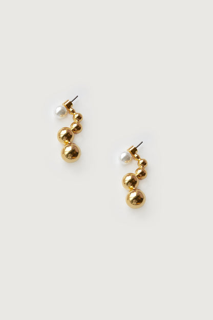 GOLD EARRINGS WITH PEARL DETAIL