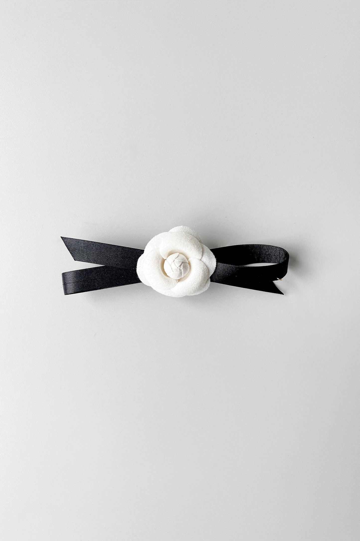 BOW HAIR CLIP WITH FLOWER