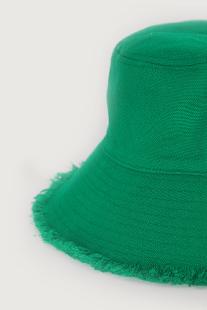 FRAYED BUCKET HAT