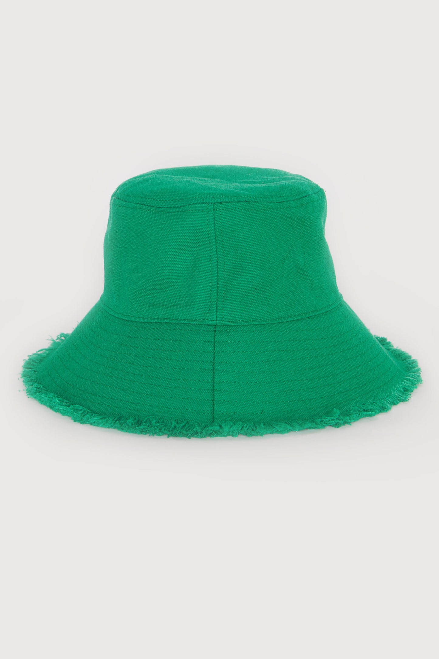 FRAYED BUCKET HAT
