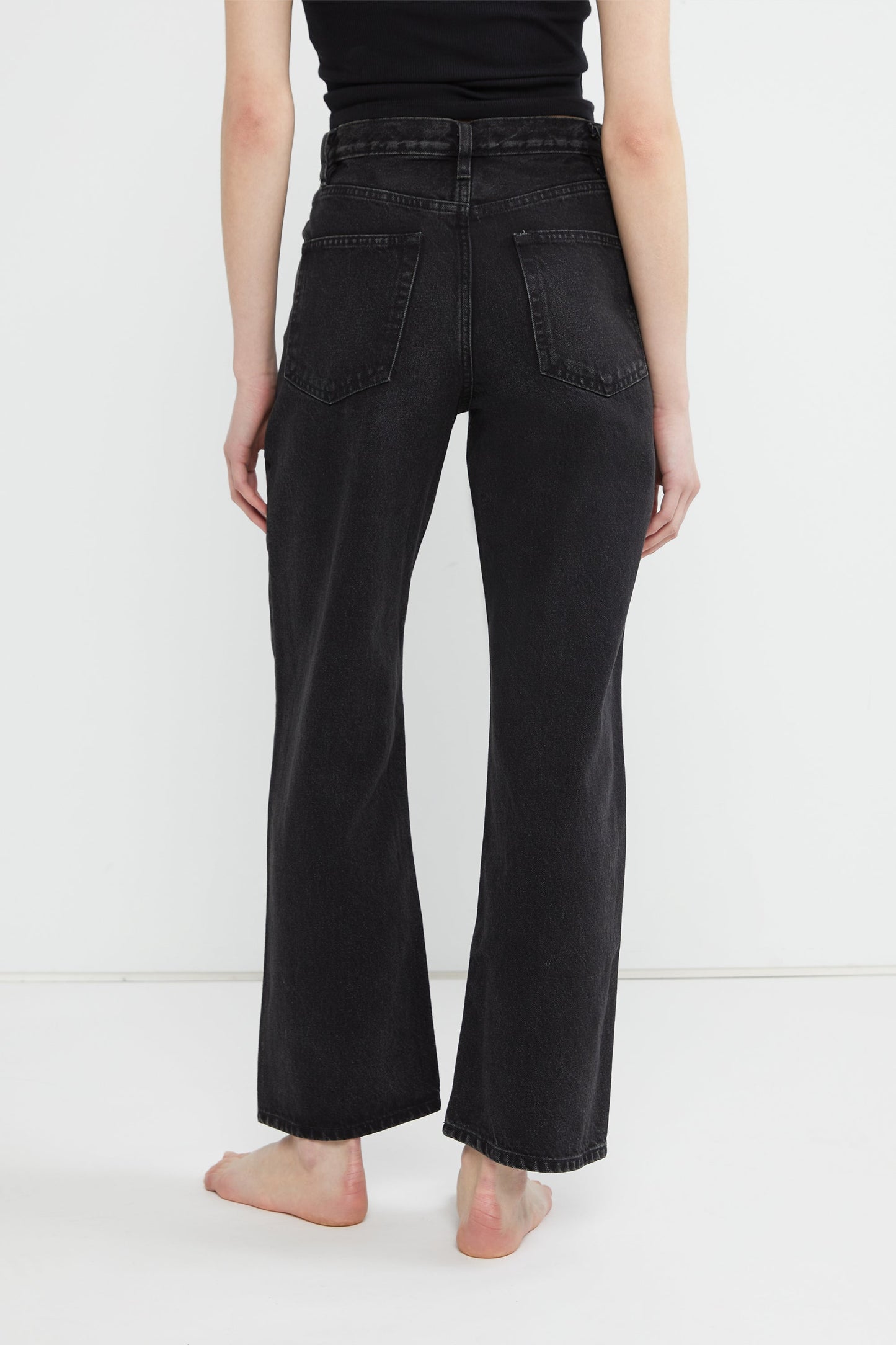 BLACK CROSSFRONT STRAIGHT LEG JEAN