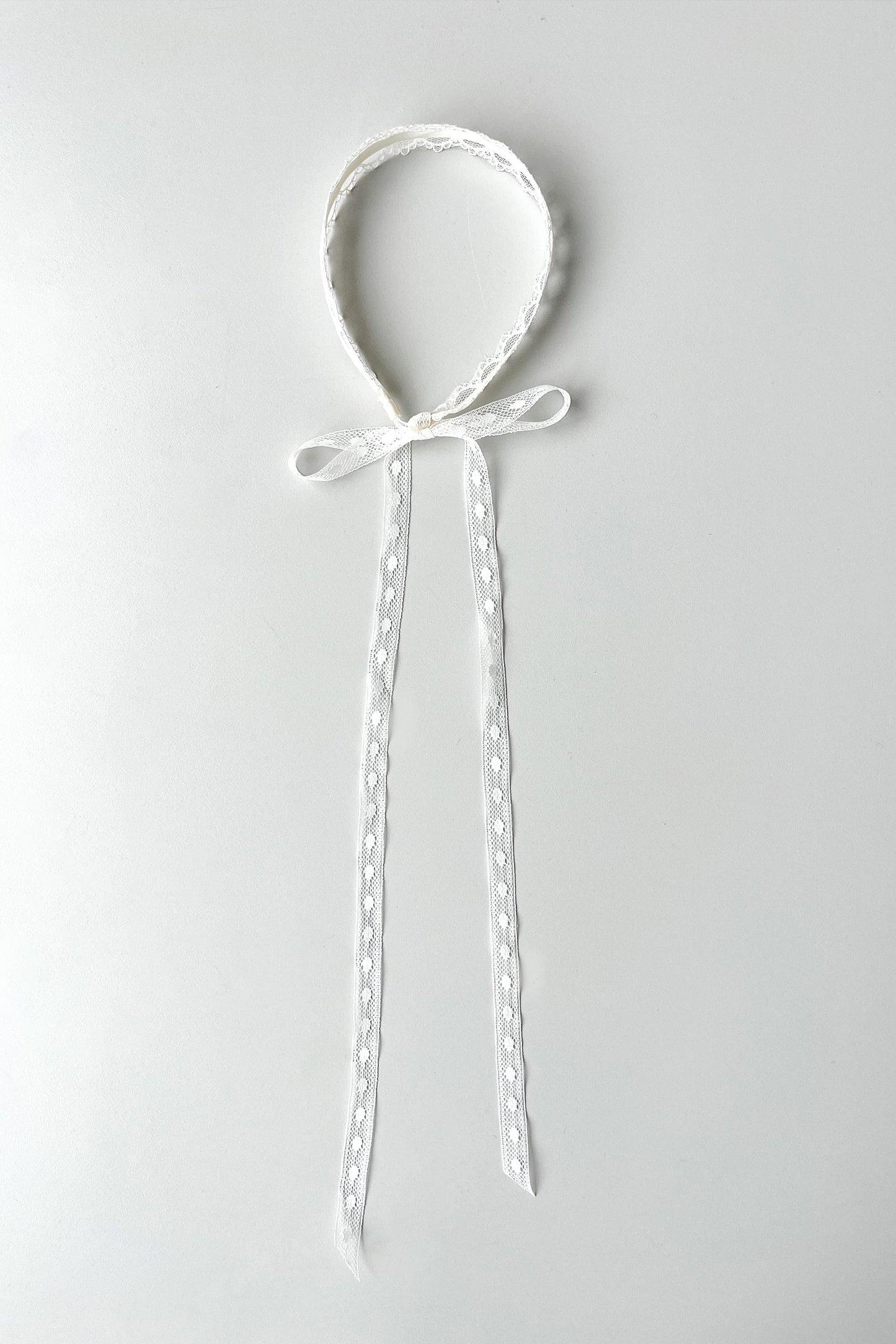 IVORY LACE TIE CHOKER