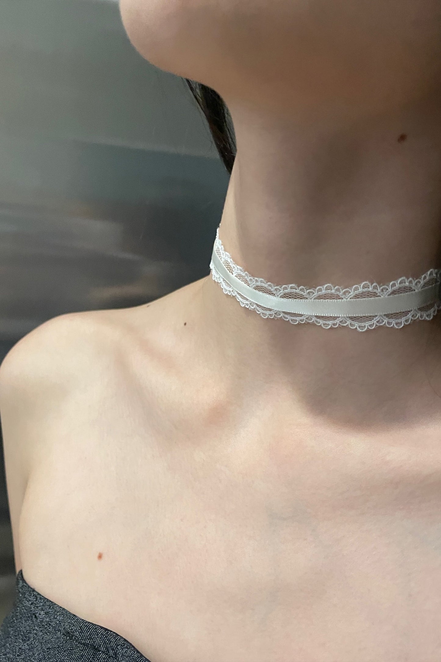 IVORY LACE TIE CHOKER
