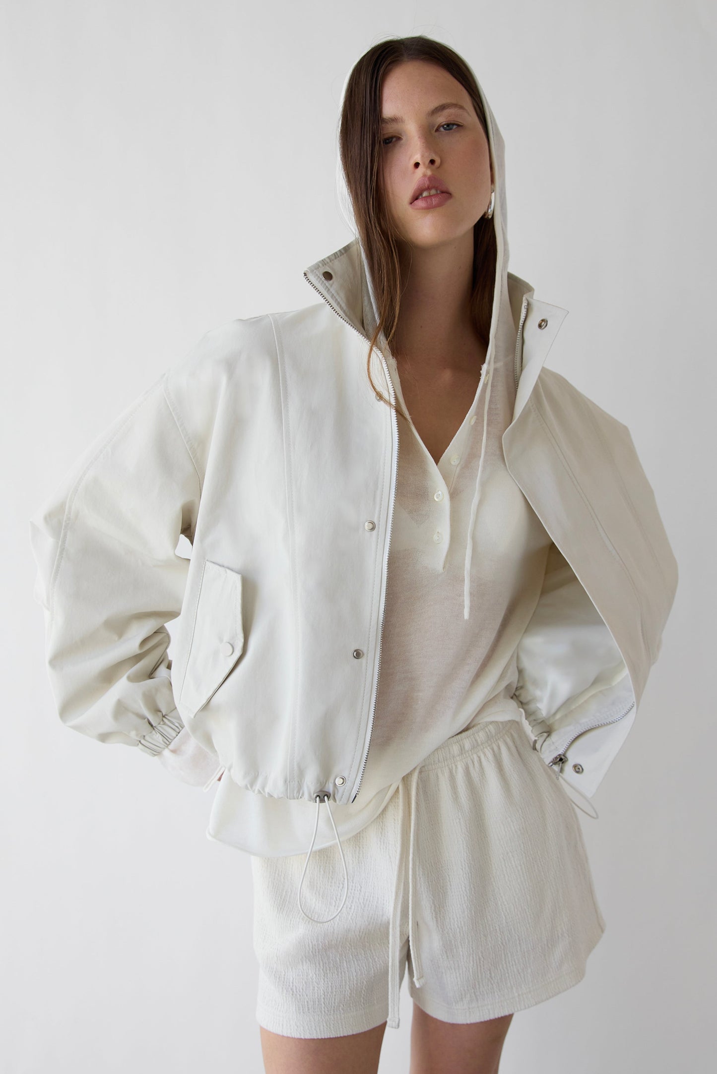 HIGH FUNNEL NECK CROPPED DRAWSTRING JACKET