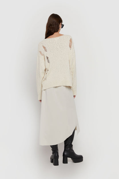 DISTRESSED OVERSIZED SWEATER