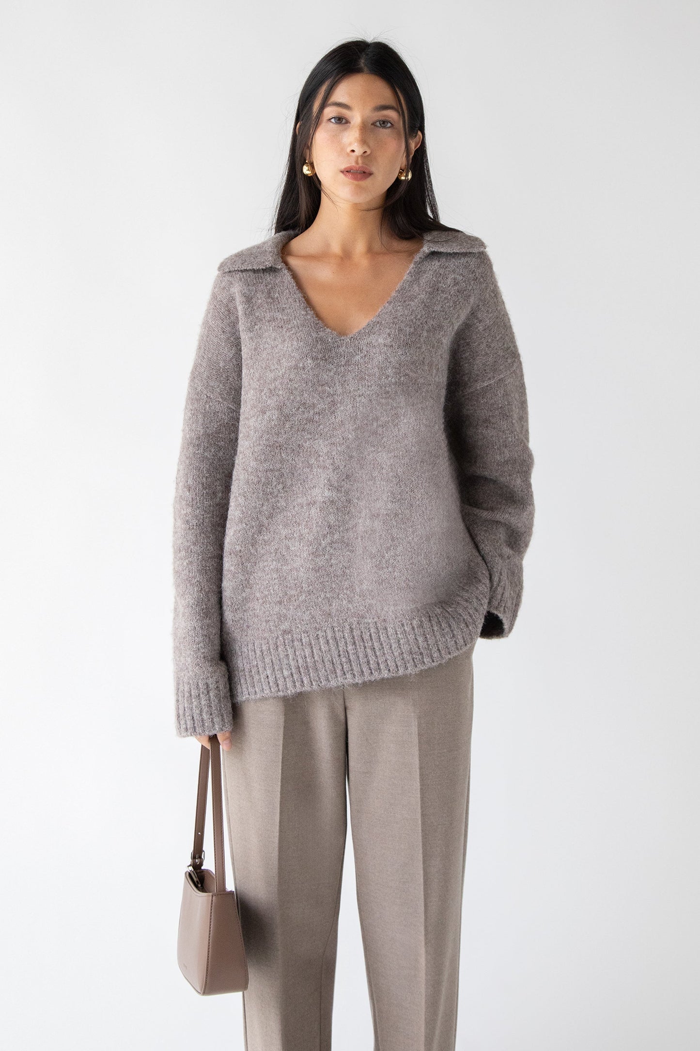 OVERSIZED COLLARED V-NECK SWEATER