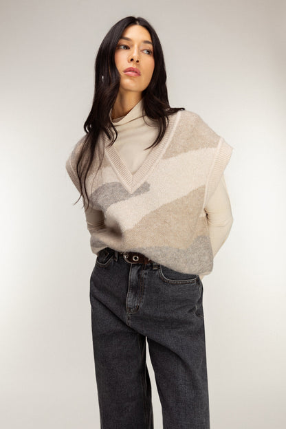 INTARSIA KNIT SWEATER VEST