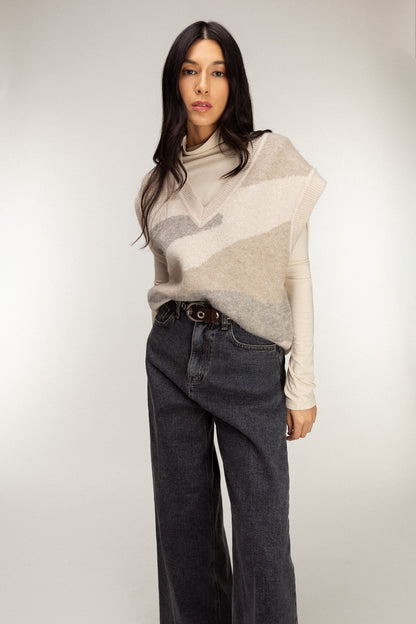 INTARSIA KNIT SWEATER VEST