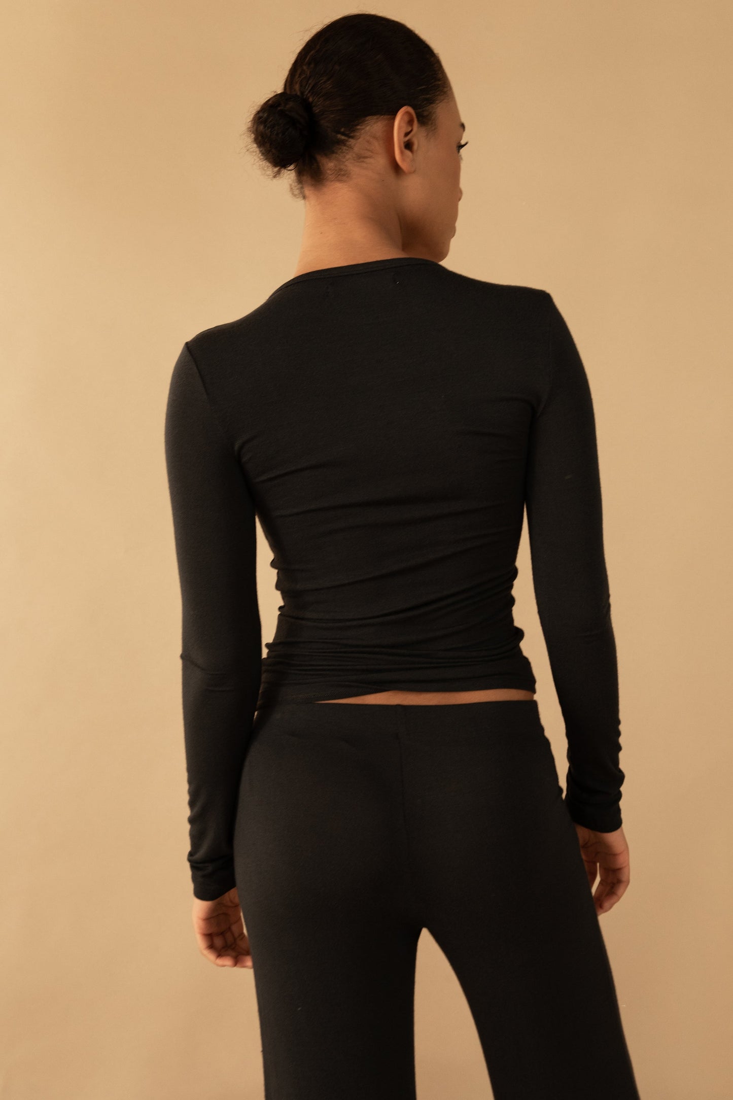 CREWNECK LONG SLEEVE TOP