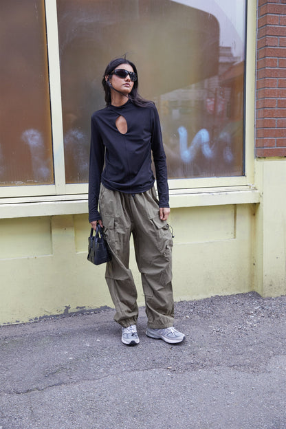 MOCKNECK TOP WITH FRONT CUTOUT