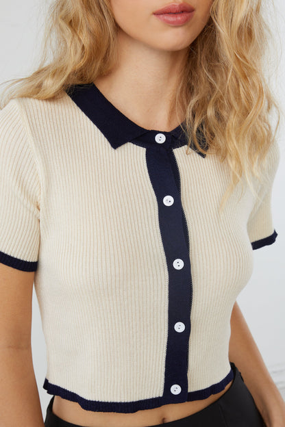 COLLARED KNIT TOP WITH CONTRAST TRIMS