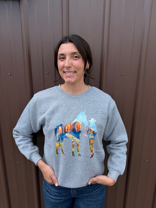 Outback Trading Co Women's Heather Grey 'Mountain Silhouette' Graphic Crew Sweatshirt 40381-HGY